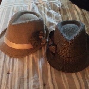 2 fedora hats